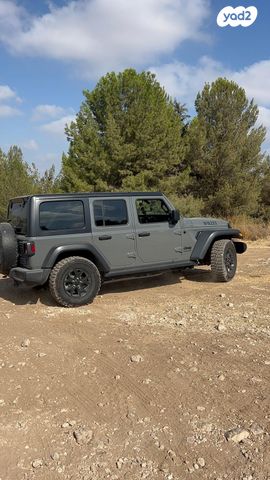מודעת רכב ג'יפ רנגלר