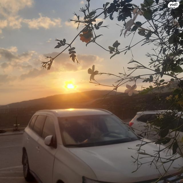 מיצובישי אאוטלנדר