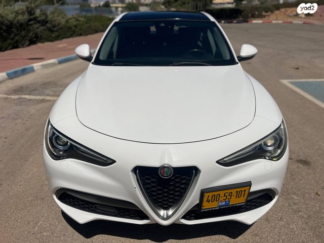 מודעת רכב אלפא רומיאו סטלביו