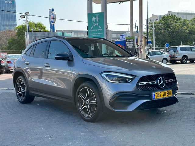 מרצדס-בנץ GLA