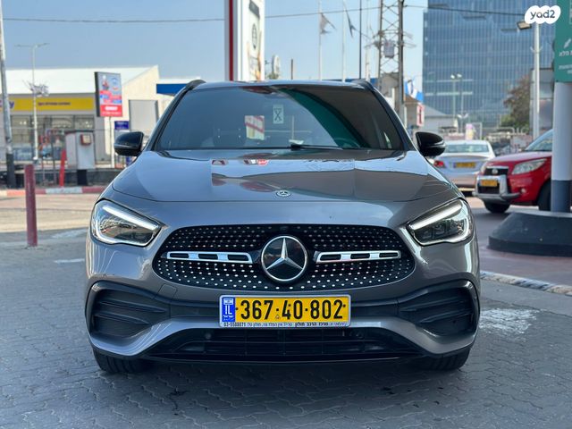 מודעת רכב מרצדס-בנץ GLA