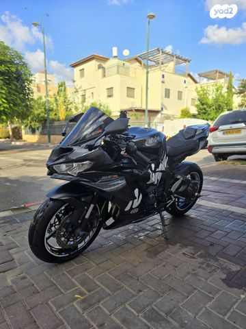 מודעת רכב קאוואסאקי ZX-6R
