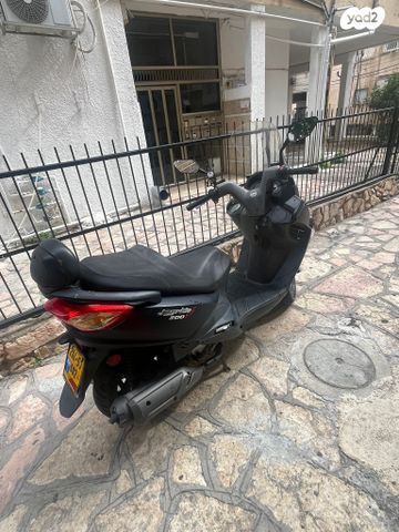 מודעת רכב סאן יאנג ג'וי רייד 200