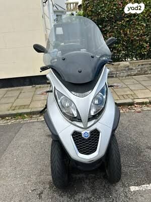 מודעת רכב פיאג'ו MP3 500