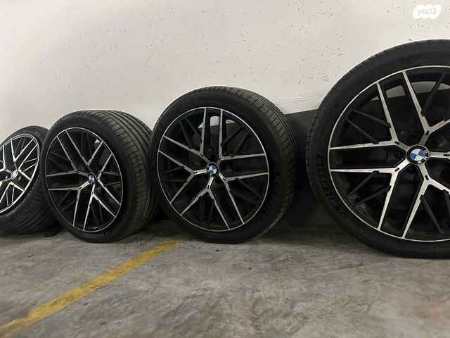 feedItemObj.data.row_1