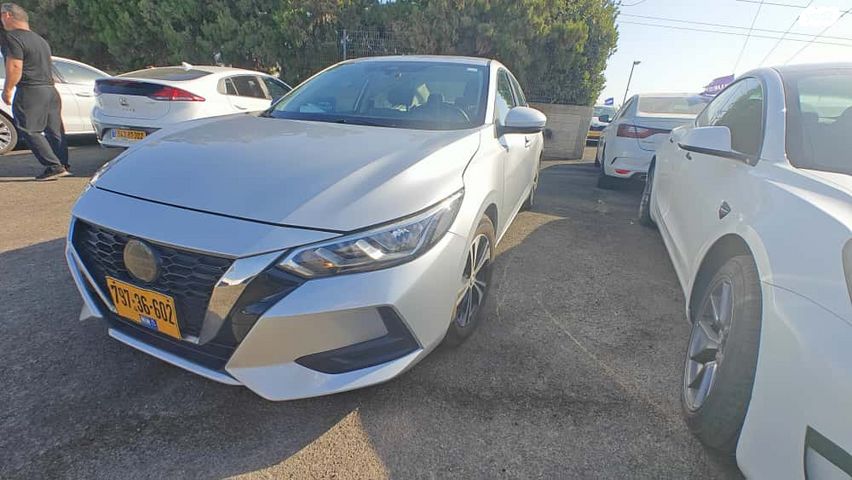 ניסאן סנטרה