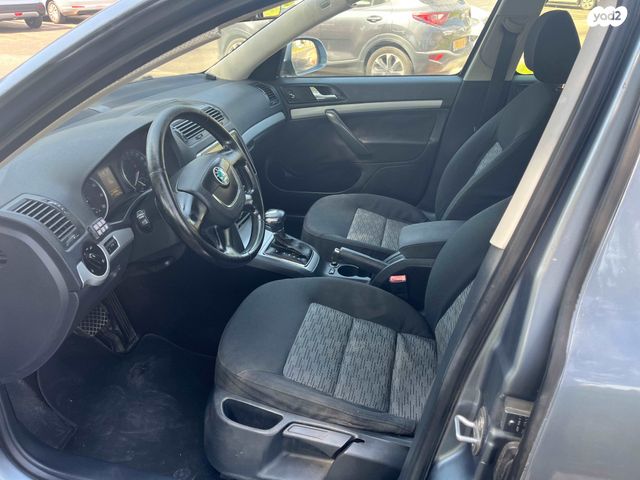 סקודה אוקטביה