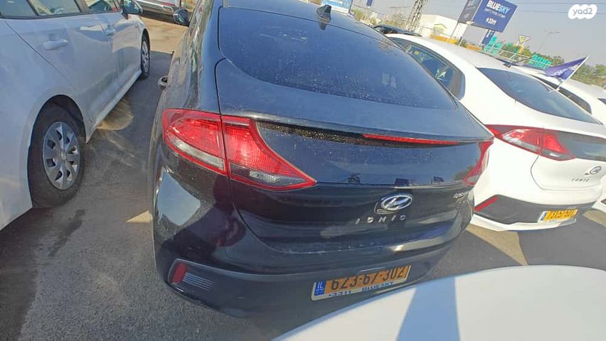 יונדאי איוניק