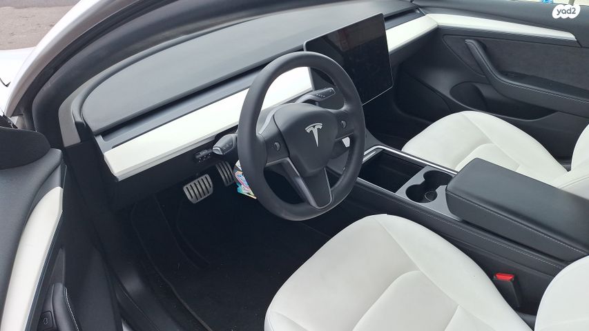 טסלה מודל 3