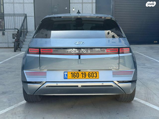 יונדאי איוניק 5