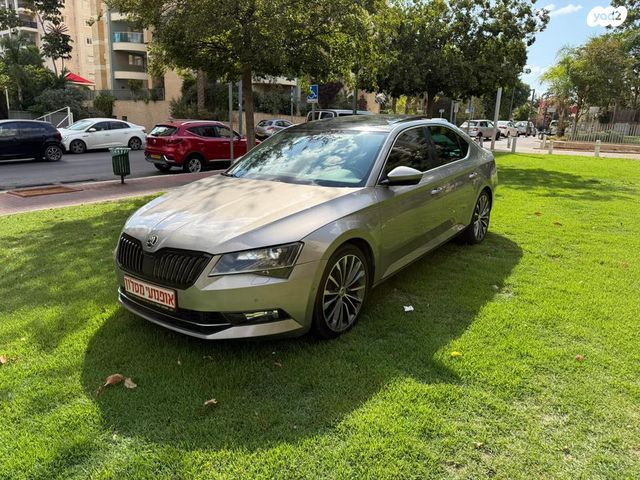 מודעת רכב סקודה סופרב