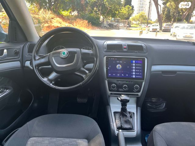 סקודה אוקטביה