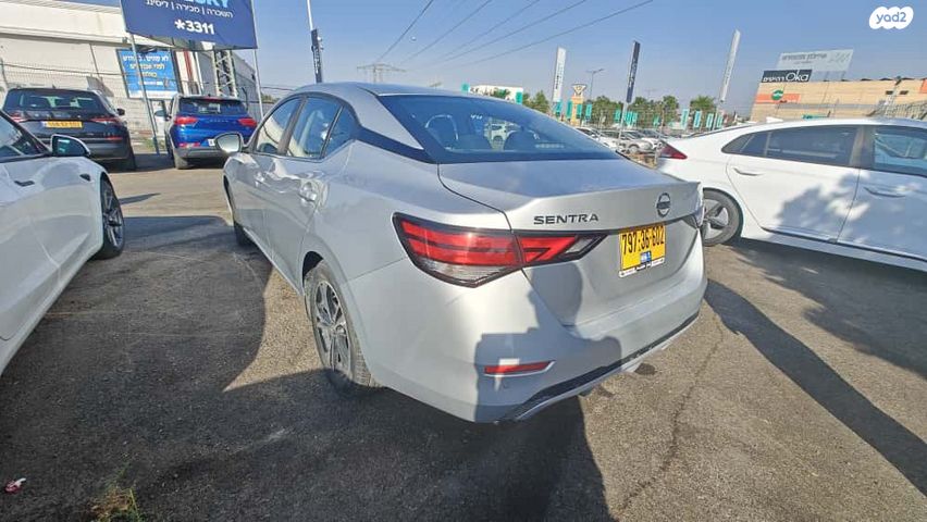 ניסאן סנטרה