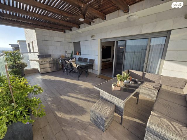 שדרות בית וגן 4