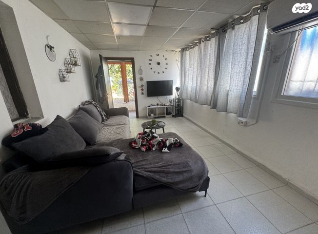 בית פרטי/ קוטג', לילינבלום 50, נווה משה, גדרה