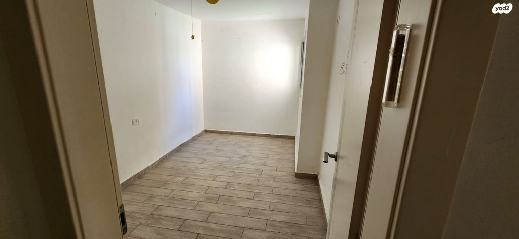 דירת גן, אהבת ישראל 18, כוכב יעקב, כוכב יעקב