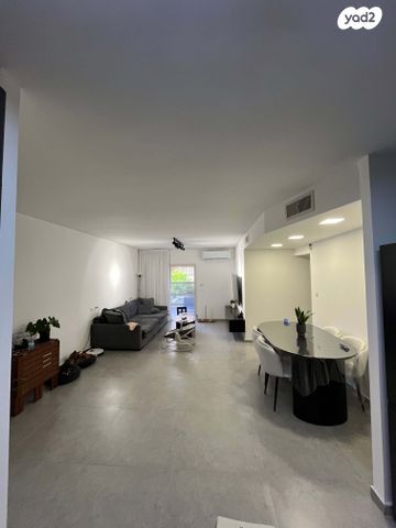 יהושע ייבין 19