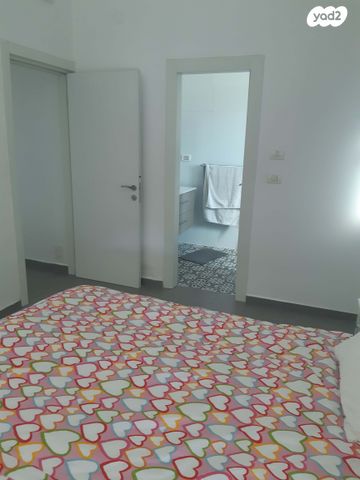 דירה, בועז 5, שכונת הראשונים, רמת גן