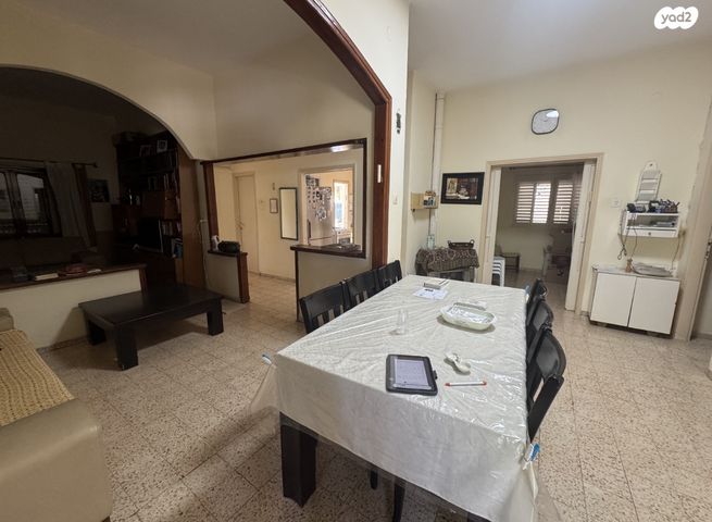 בית פרטי/ קוטג', לילינבלום 50, נווה משה, גדרה