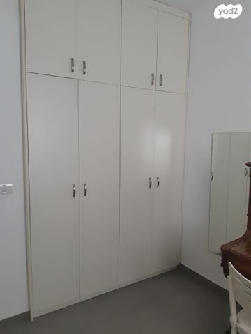 דירה, בועז 5, שכונת הראשונים, רמת גן