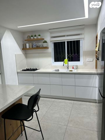 שדרות השיטה 46