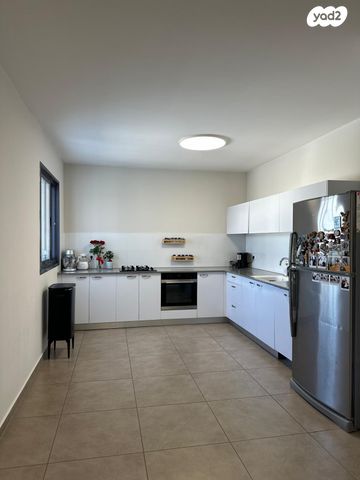 גג/ פנטהאוז, תנופה 7, מעו"ף, חריש