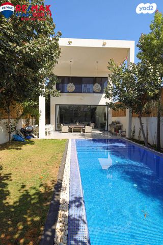 בית פרטי/ קוטג', הזמר העברי 55, הרצליה ב', הרצליה