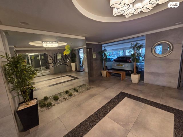 גג/ פנטהאוז, שדרות בית וגן 4, בית וגן, קרית אתא