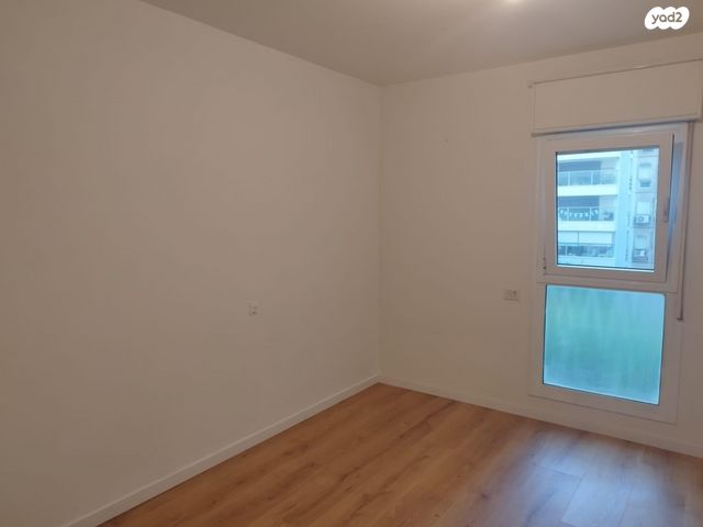 דירה, התבור 5, גבעת סביון, גני תקווה