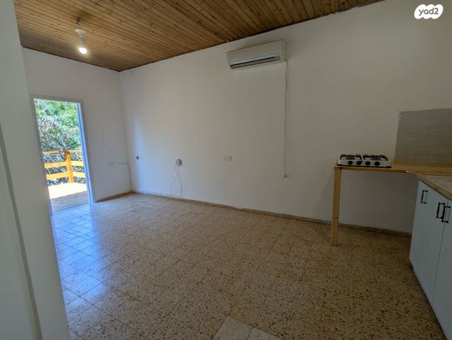 בית פרטי/ קוטג', אלה 5, לוטם, לוטם