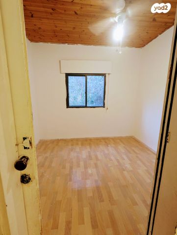 בית פרטי/ קוטג', אלה 5, לוטם, לוטם