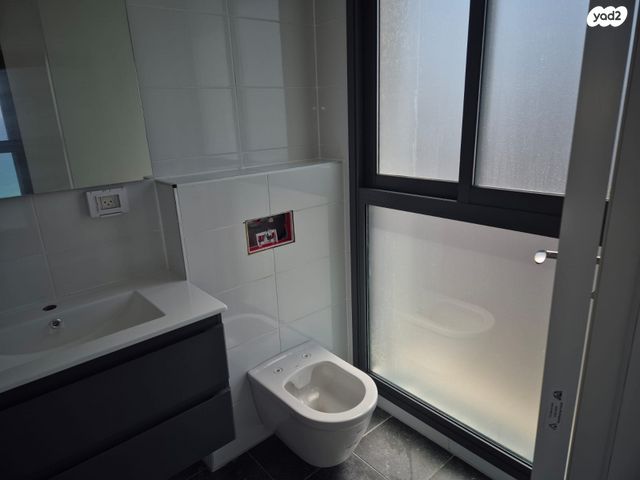 דירה, אמנון ליפקין שחק 3, נוף הטיילת, נתניה