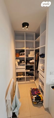 דירה, רב אלוף רפאל איתן 44, רמת אפעל, רמת גן