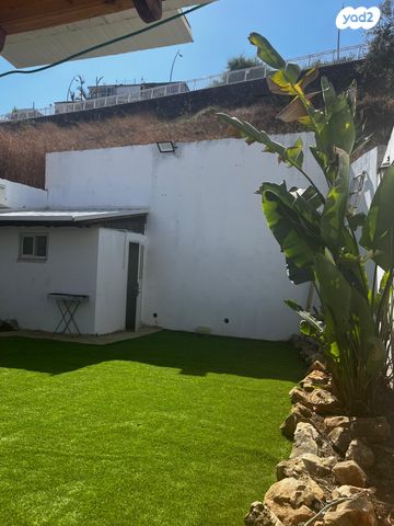 דו משפחתי, אהבת ציון 50, שיכון ג, טבריה