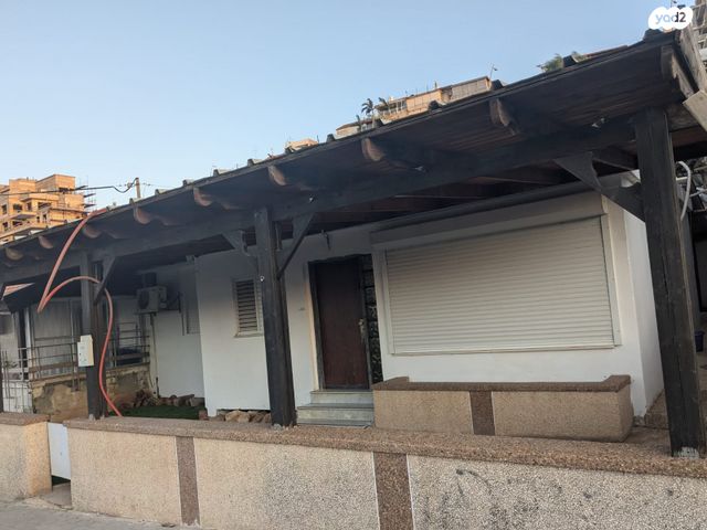 אהבת ציון 50