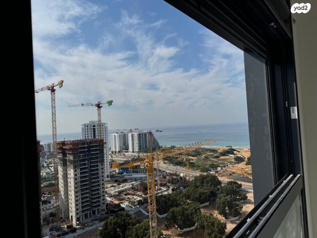 גג/ פנטהאוז, יוחנן הסנדלר 7, דרום חדש, פארק הים, בת ים