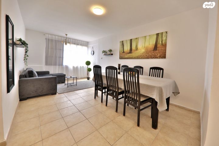 דירה, שדרות הנשיא טרומן 8, קרית חיים מערבית, חיפה