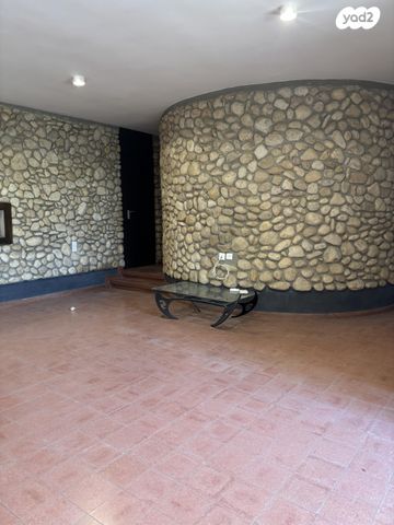 בית פרטי/ קוטג', דילה רינה יוסף 14, שיכון דן, נווה דן, תל אביב יפו