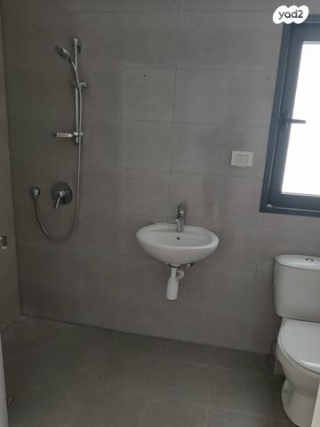 דירה, צאלה, גדרה הצעירה, גדרה