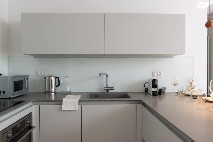 דירה, דרך מנחם בגין, מונטיפיורי, הרכבת, תל אביב יפו