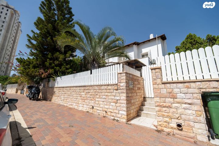 דו משפחתי, רש"י, קרית אונו