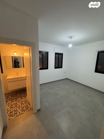 דירה, רנ"ק 1, אחוזה, חיפה