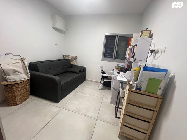 האישה העברייה 