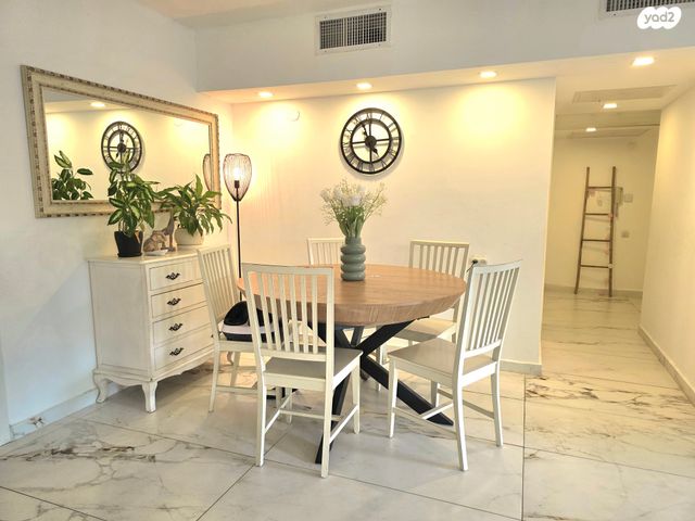 דירת גן, הרצליה הירוקה, נווה עובד, הרצליה