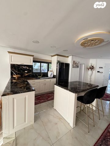 דו משפחתי, חבצלת, נווה אלון, לוד