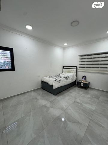 דו משפחתי, חבצלת, נווה אלון, לוד