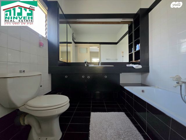 דו משפחתי, מרכז דרום, רעננה