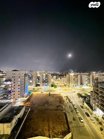 גג/ פנטהאוז, אריק איינשטיין 105, נווה שרון / שער העיר, נתיבות