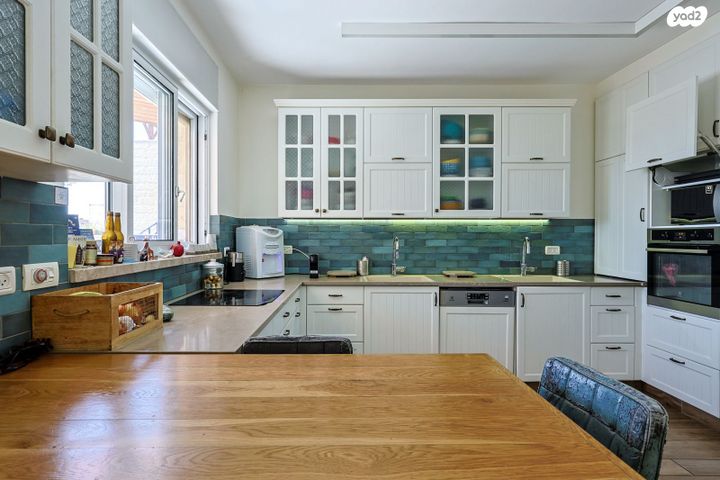 דירה, אלעזר