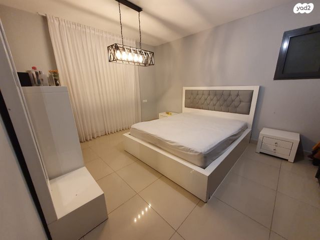 דירה, רבן יוחנן בן זכאי, אלעד